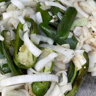 ramen and noodles, food