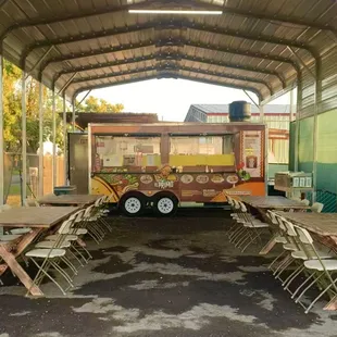 Outdoor seating, everyone is welcome !