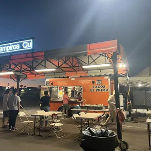 a food truck at night