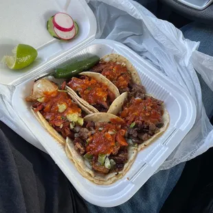 2 asada, 2 al pastor, 1tripa (crispy)