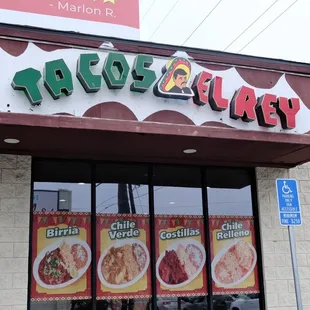 the front of a taco's el rey restaurant