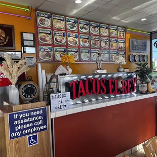 Fruit/biónico bar with more menu pics.