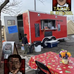 Sit down area looks so romantic