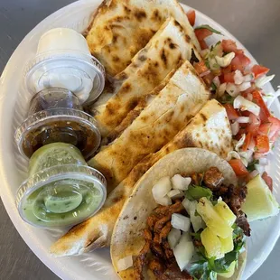 Quesadilla &amp; taco Al pastor