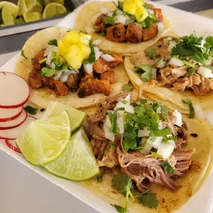 Tacos de Pastor y Carnitas