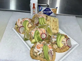 Oscar’s Tacos & Mariscos
