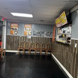 Ordering window to the right of pic.