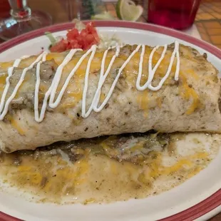 BURRITO MEXICANO Carne asada, nopal, lettuce, guacamole, sour cream, pico de gallo, cheese, rice and beans. smother in green chili