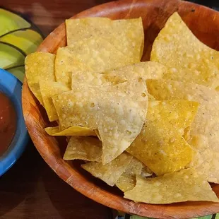 Complementary chips and salsa