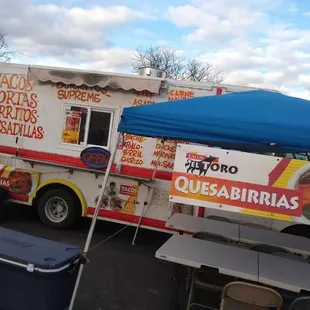 a food truck parked in a parking lot