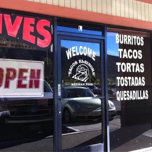 Awesome food, so far. I'll be back very soon.