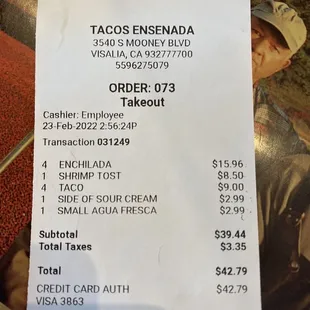 Never again! Bola de rateros! Apparently enchiladas don't come with sour cream, you have to pay $3.00 for sour cream.