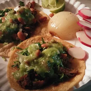 Tacos de asada y de tripa. Deliciosos!!