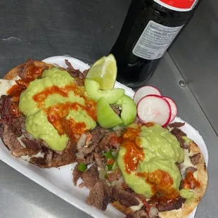 Dos lorenzas y una coca