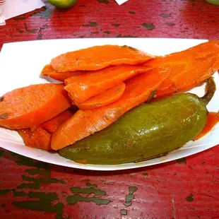 pickled carrots &amp; jalapenos