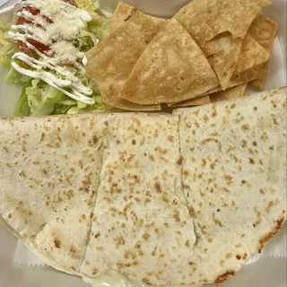 Quesadilla with Cheese con Queso