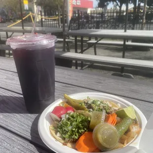 Jamaica (5), lengua/cabeza tacos (@3.50)