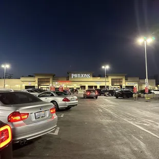 Park your car. Grab a few tacos. Scarf them down. And be on your way. Or maybe do some grocery shopping while you're here.