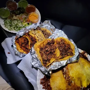 TACOS: chorizo, al pastor taco, pollo, carne asada, 2 tripa (extra crispy).  MULITAS: both al pastor.  They were out of suadero :(