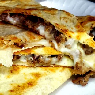 Asada Quesadilla extra cheese.