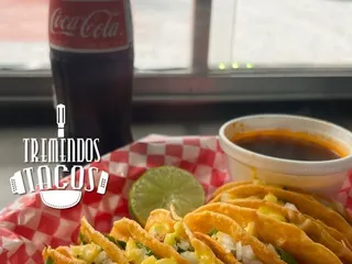 Tremendos Tacos
