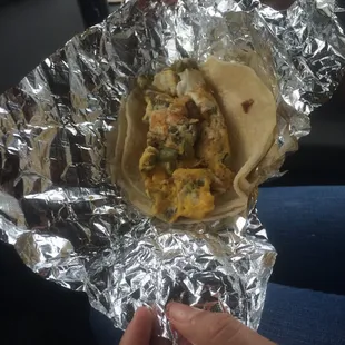 Nepalitos (cactus) and eggs taco