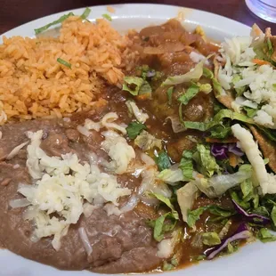 Chili relleno and shredded beef combo