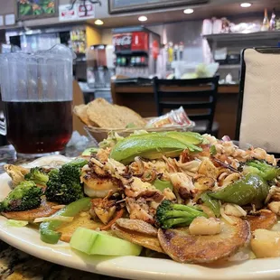 Mixed plate a little of everything. Wife and I shared and finished it...