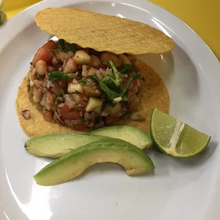 Tostada de camarón