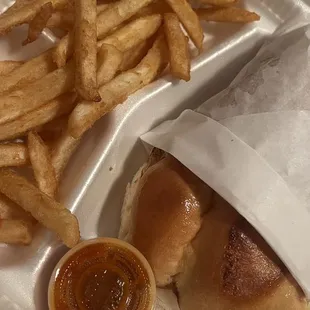 Carne asada Torta and fríes