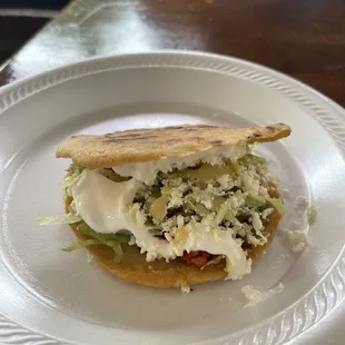 Gordita de Chicharrón prensado