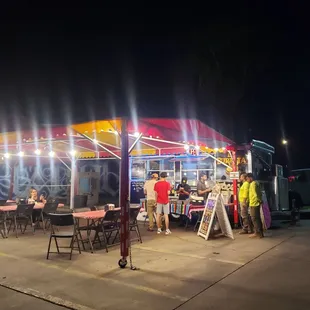 La burrita tacos en la 43av y Maryland bale la pena probarlos