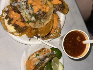 La Mamalona Birria