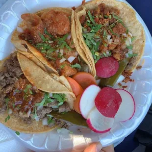 Taco al pastor, chicharron, asada