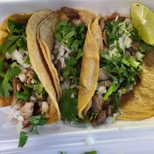 Tacos street style