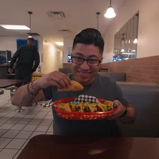 Javier O.