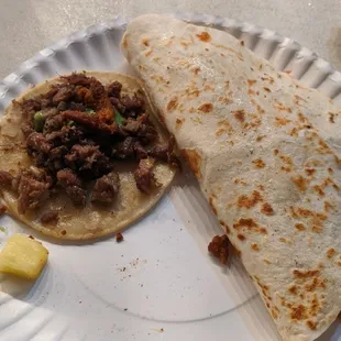 Cabeza and chicken quesadilla