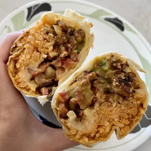 Al pastor super burrito