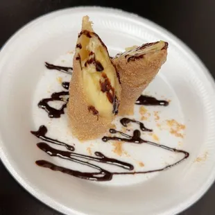 Plátano envuelto rico postre