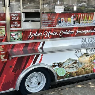 They give you a variety of beverage. They also have rice water.