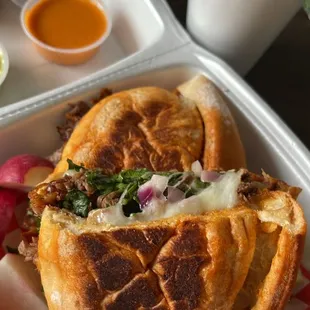 Torta birria