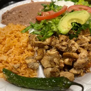 Best La Villa I've been to as far as cleanliness and food quality. Juan L. Has the best customer service, good looking playa.