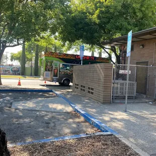 Taco truck Limonense