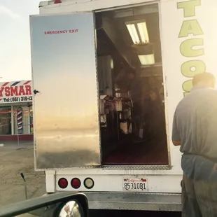 A peek inside their truck. :) I saw someone deliver some meat to be cooked just as we arrived! Fresh meat = tasty tacos!
