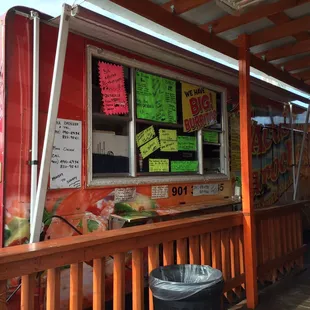 Awesome food! Big burritos, delicious tacos, and big big maxi quesadilla are all wonderful.