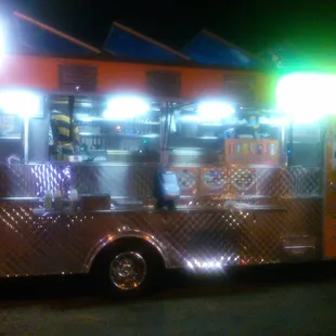 a food truck at night