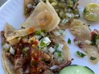 Tacos Los Morales