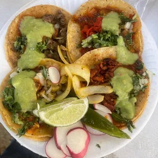 Tacos de pastor y asada