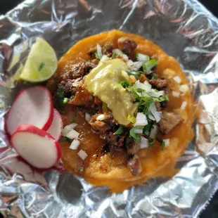 Taco Enchilado y Dorado de tripa