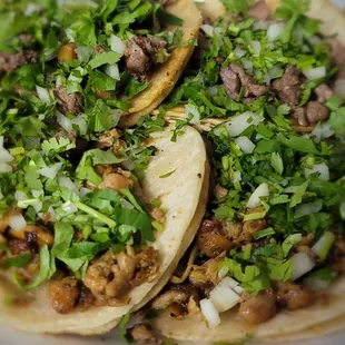 Tacos de Pollo y Asada